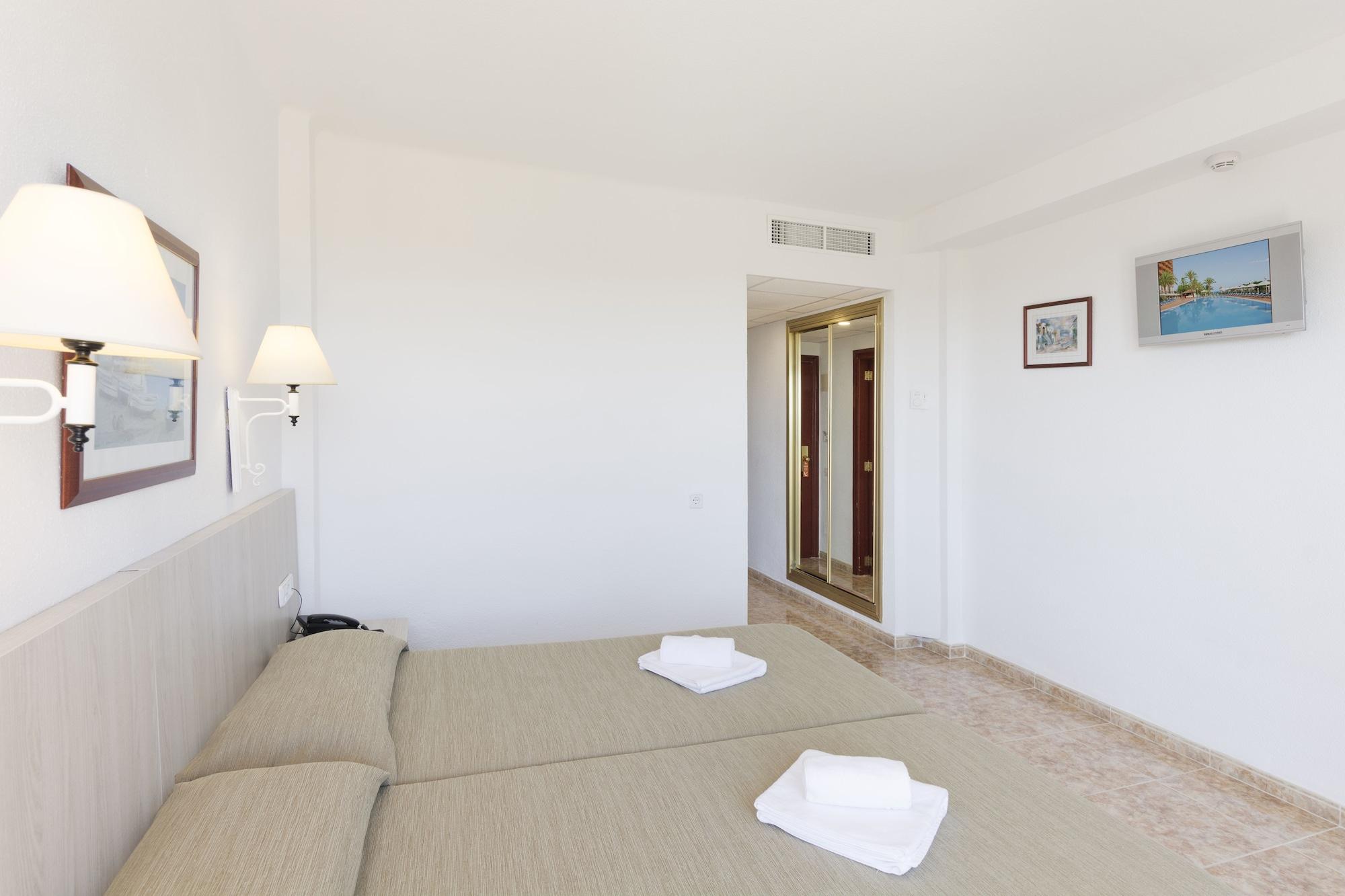 Hsm Canarios Park Cales de Mallorca